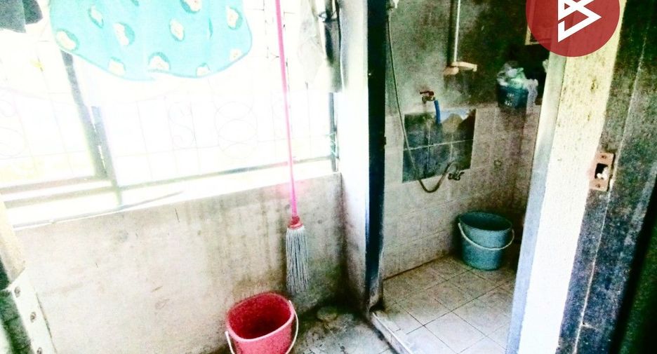 For sale 5 bedrooms retail Space in Thung Khru, Bangkok