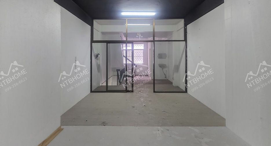 Gewerbefläche zur Miete und zum Kauf in Lak Si, Bangkok