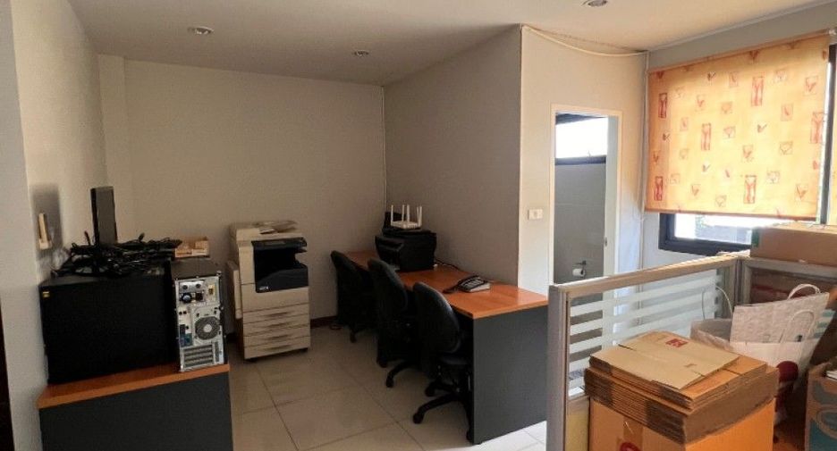 Продажа 2 спальни таунхаус в Буенг Кум, Бангкок