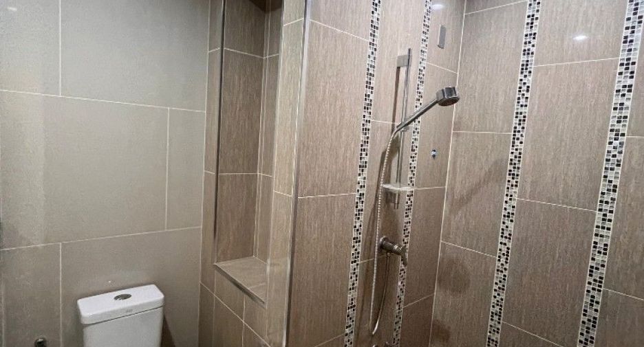 Продажа 2 спальни таунхаус в Буенг Кум, Бангкок