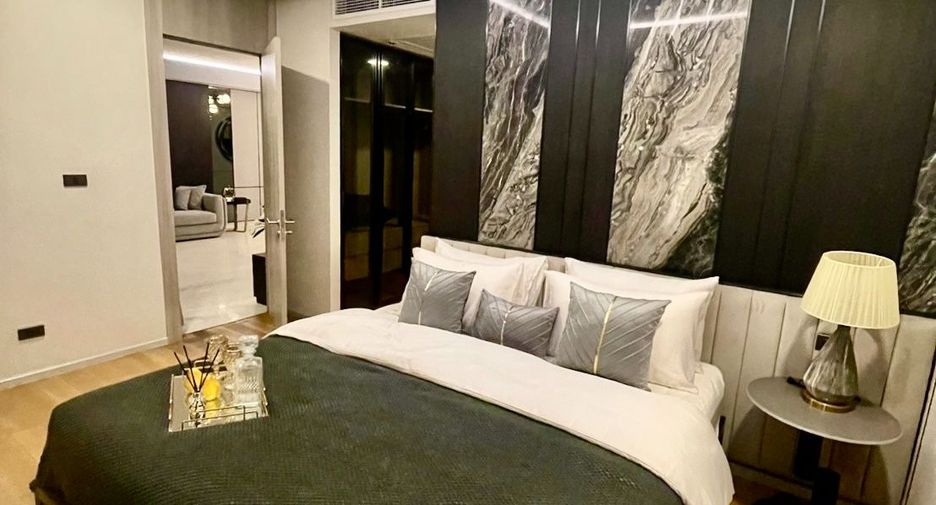 For rent 3 bedrooms condo in Watthana, Bangkok