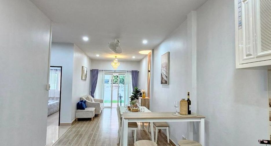 For sale 2 ベッドルーム house in Bang Lamung, Chonburi