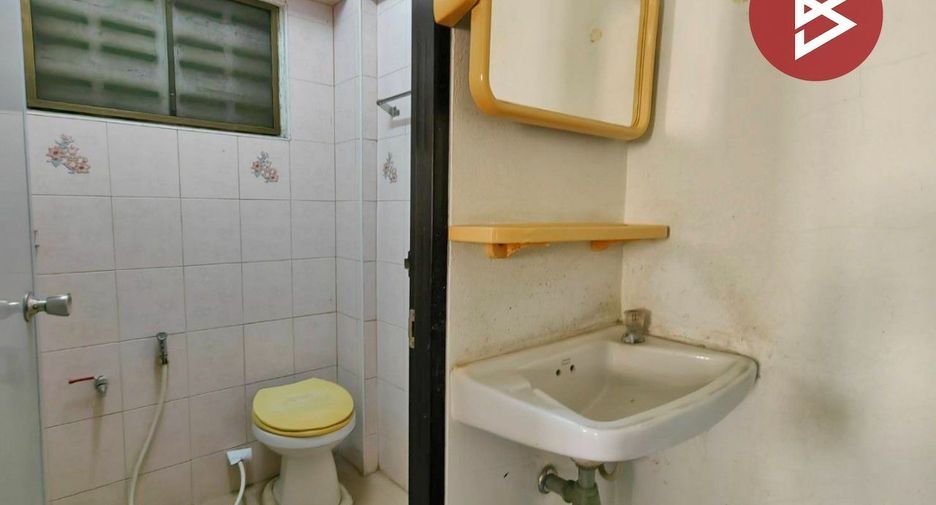 Продажа 4 спальни торговое помещение в Банг Кхун Тхиан, Бангкок