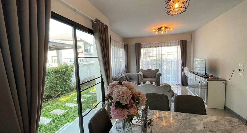 For rent 3 bedrooms house in San Kamphaeng, Chiang Mai