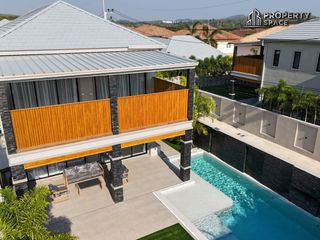 出租 4 卧室 别墅 在 Bang Lamung, Chon Buri