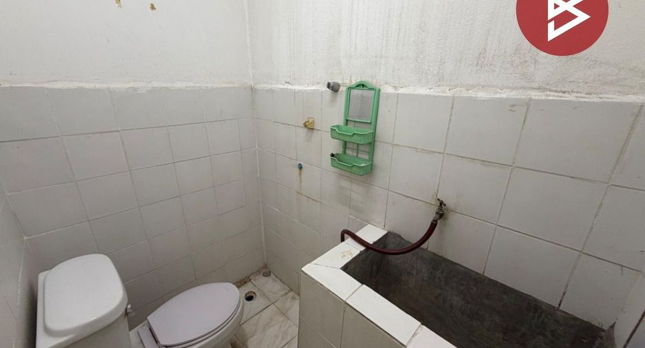 Casa adosada en venta de 2 habitaciones en Mueang Lop Buri, Lopburi