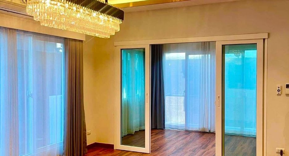 For rent 4 bedrooms house in Mueang Chiang Mai, Chiang Mai