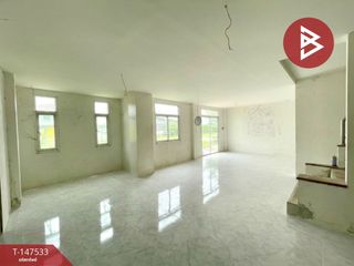 Casa en venta de 3 habitaciones en Phan Thong, Chonburi