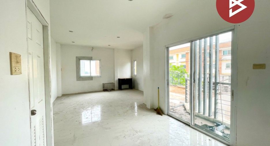 For sale 3 bedrooms house in Phan Thong, Chonburi