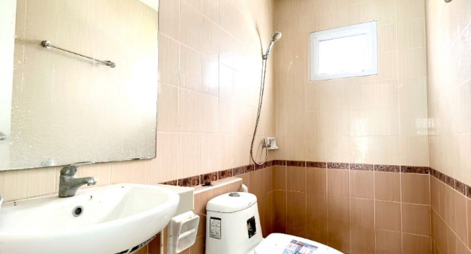 For sale 3 bedrooms house in Phan Thong, Chonburi
