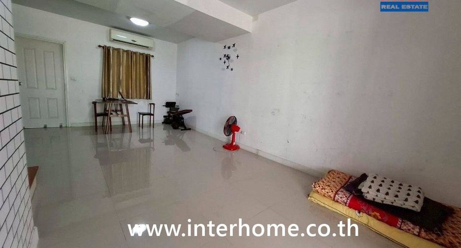 À vendre 3 chambres maison de ville à Bang Bua Thong, Nonthaburi