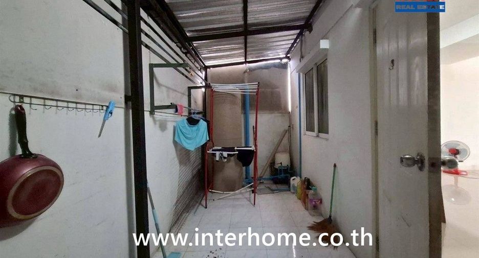 À vendre 3 chambres maison de ville à Bang Bua Thong, Nonthaburi
