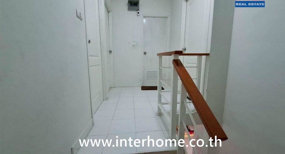 À vendre 3 chambres maison de ville à Bang Bua Thong, Nonthaburi