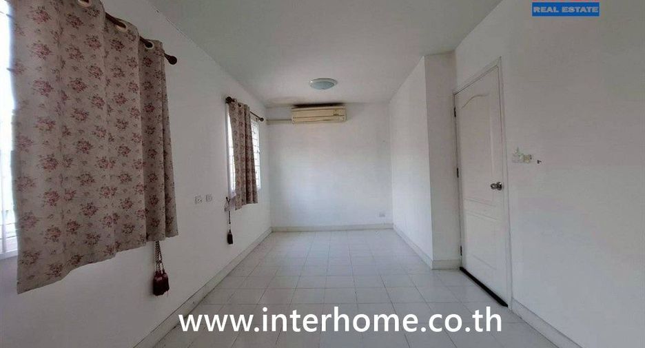 À vendre 3 chambres maison de ville à Bang Bua Thong, Nonthaburi
