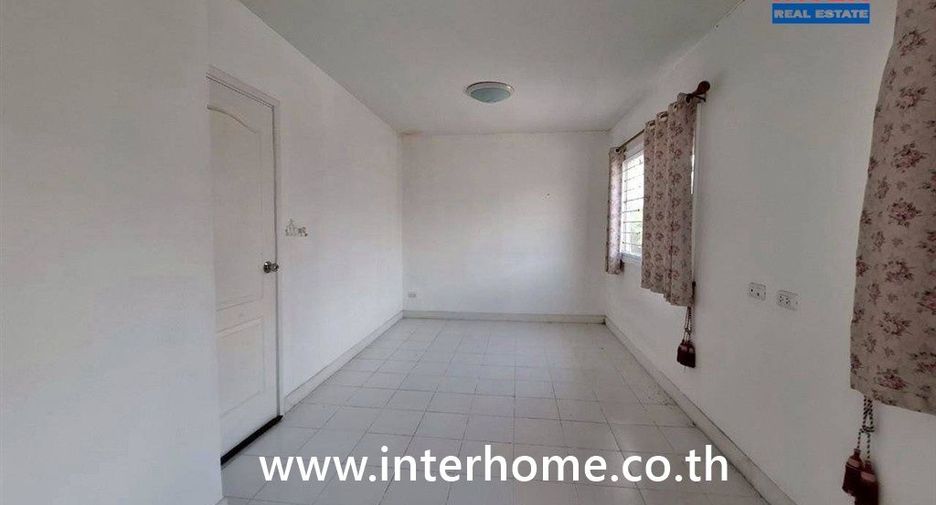 À vendre 3 chambres maison de ville à Bang Bua Thong, Nonthaburi