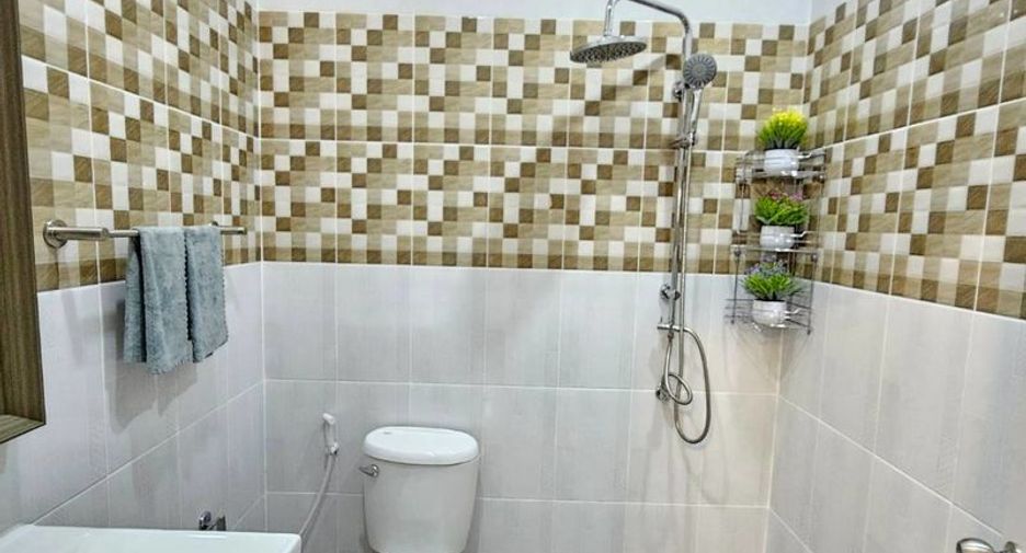 For sale 2 ベッドルーム house in Bang Lamung, Chonburi