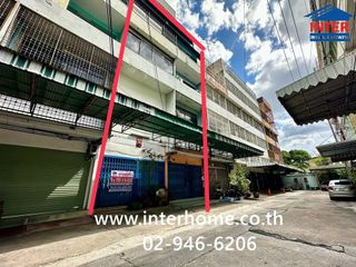 Local comercial en venta de 4 habitaciones en Khlong San, Bangkok