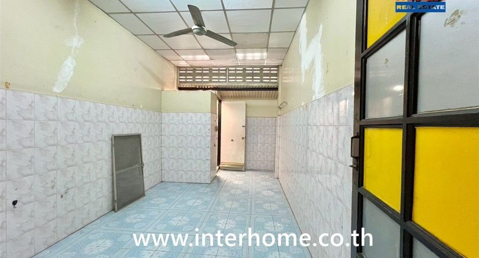 For sale 10 bedrooms house in Khan Na Yao, Bangkok