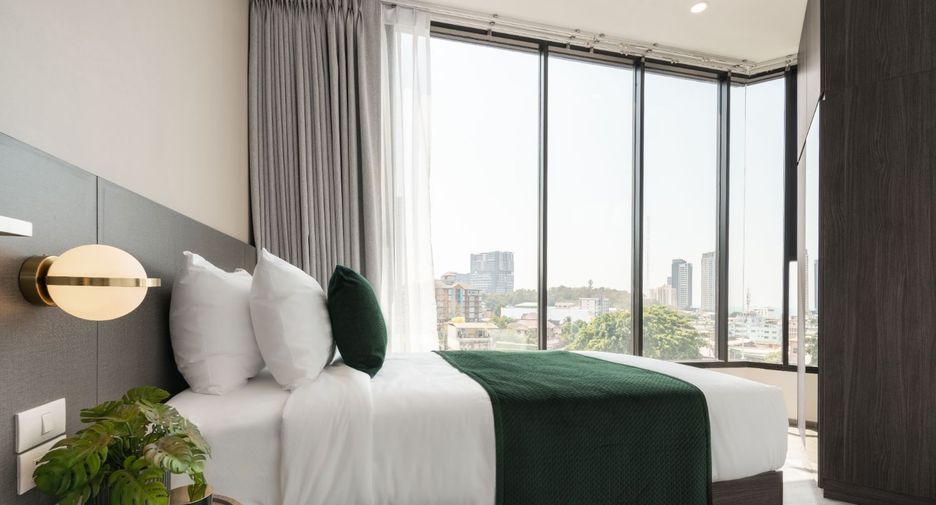 For rent 2 bedrooms condo in Si Racha, Chonburi