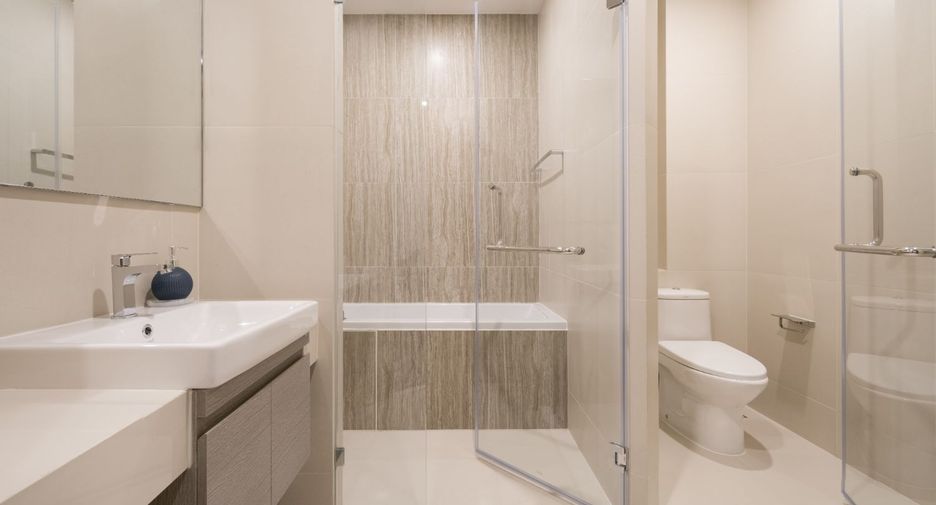 For rent 2 bedrooms condo in Si Racha, Chonburi