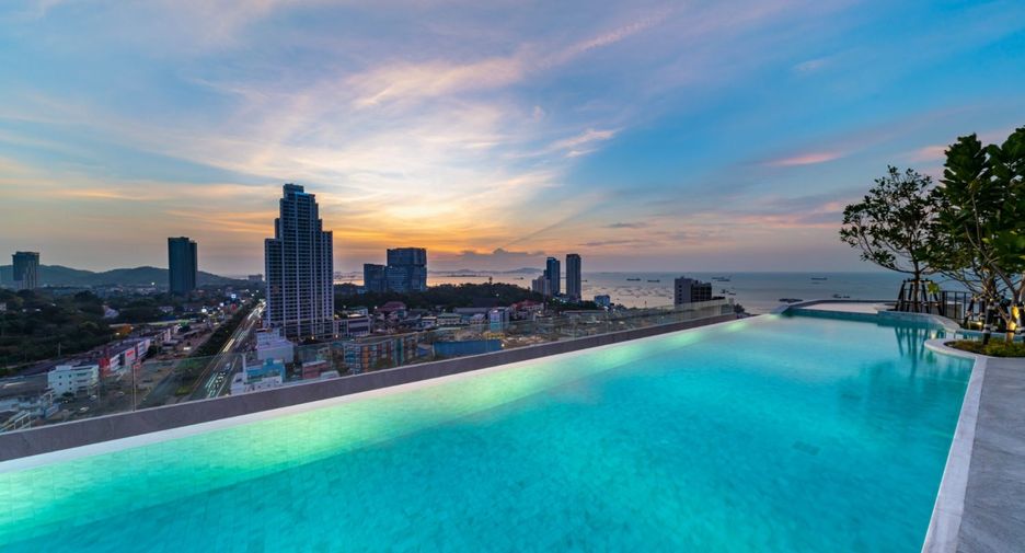 For rent 2 bedrooms condo in Si Racha, Chonburi