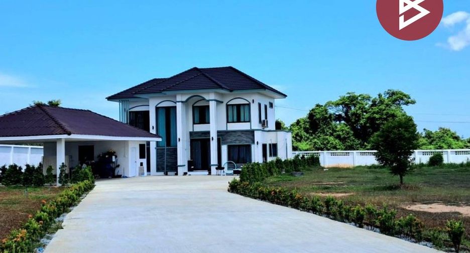 出售 5 卧室 独立屋 在 Si Racha, Chon Buri