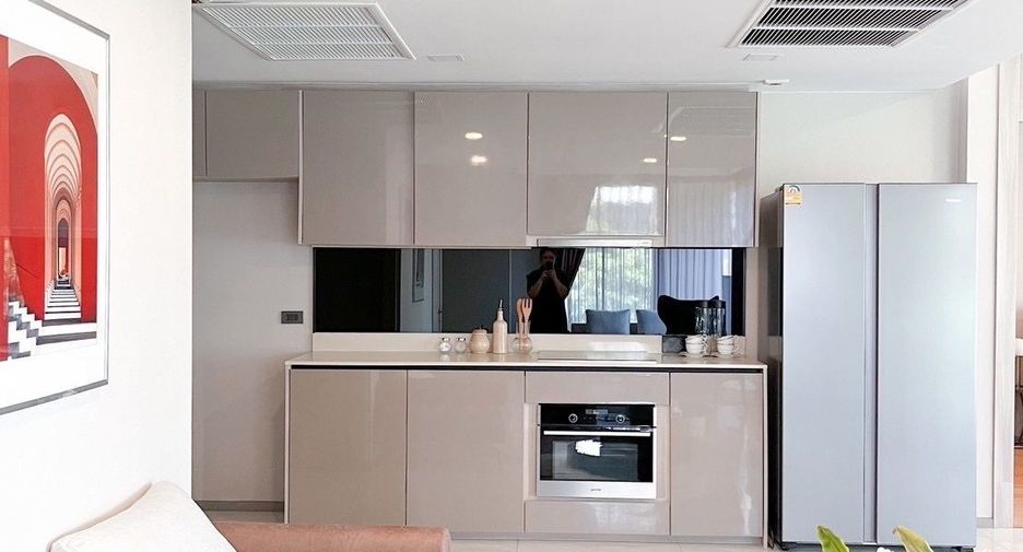 Condo en alquiler de 3 habitaciones en Watthana, Bangkok