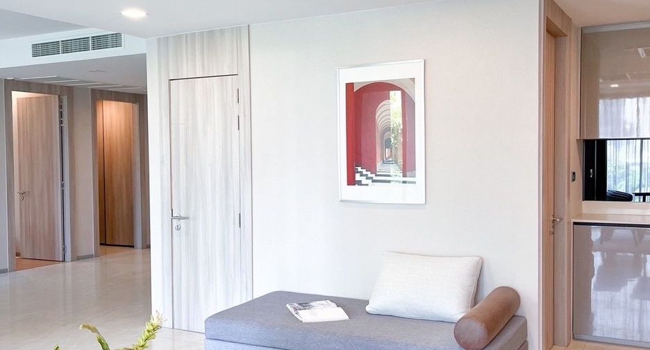 Condo en alquiler de 3 habitaciones en Watthana, Bangkok