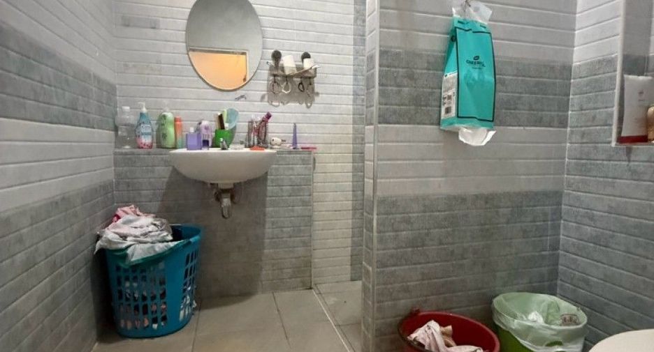 Casa en venta de 3 habitaciones en Pluak Daeng, Rayong