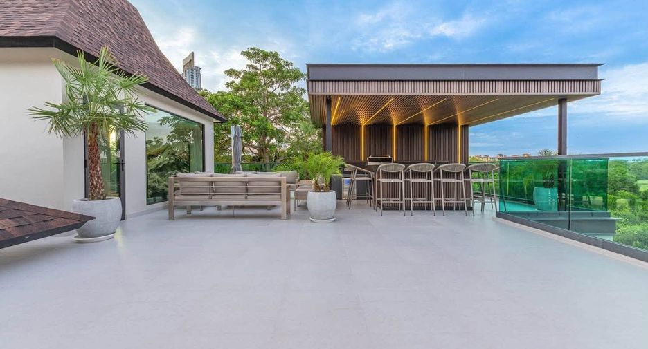 À vendre 7 chambres villa à Jomtien, Pattaya