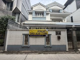 出租 和 出售 4 卧室 独立屋 在 Phaya Thai, 曼谷