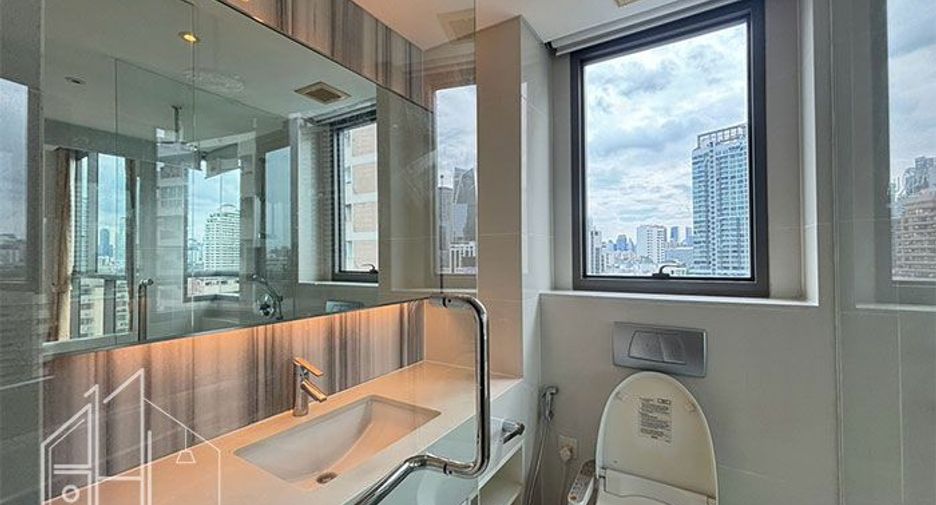 For rent 1 bed condo in Khlong Toei, Bangkok