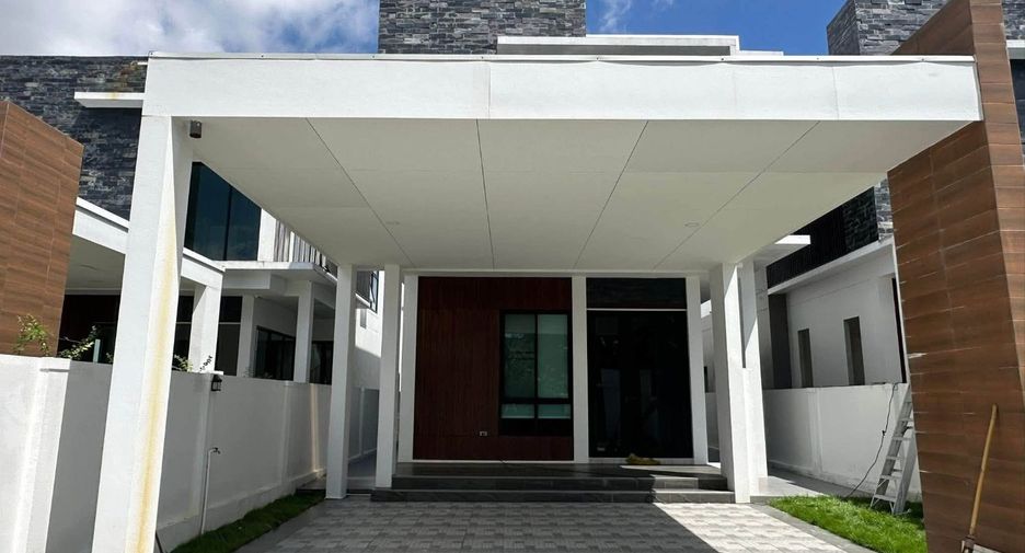 For rent 4 bedrooms house in Mueang Chiang Mai, Chiang Mai