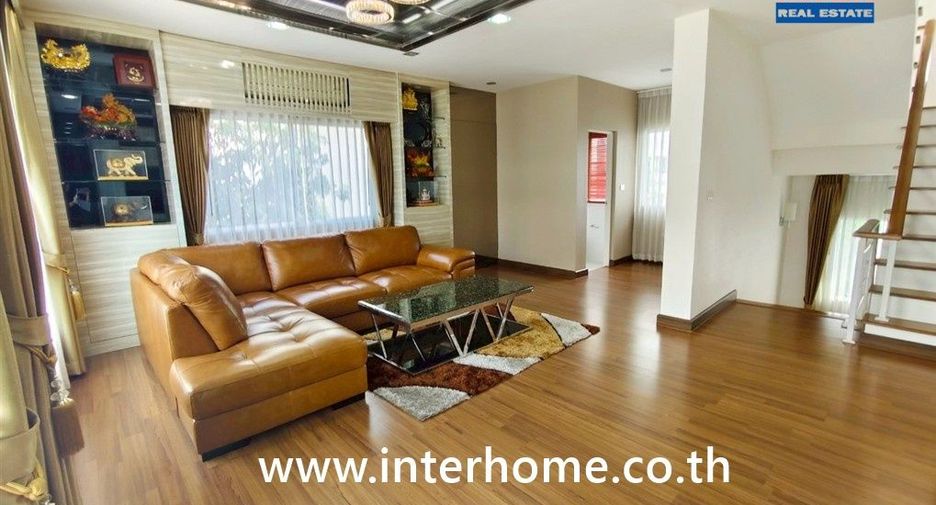 Haus zum Kauf mit 4 Zimmer in Bang Khun Thian, Bangkok