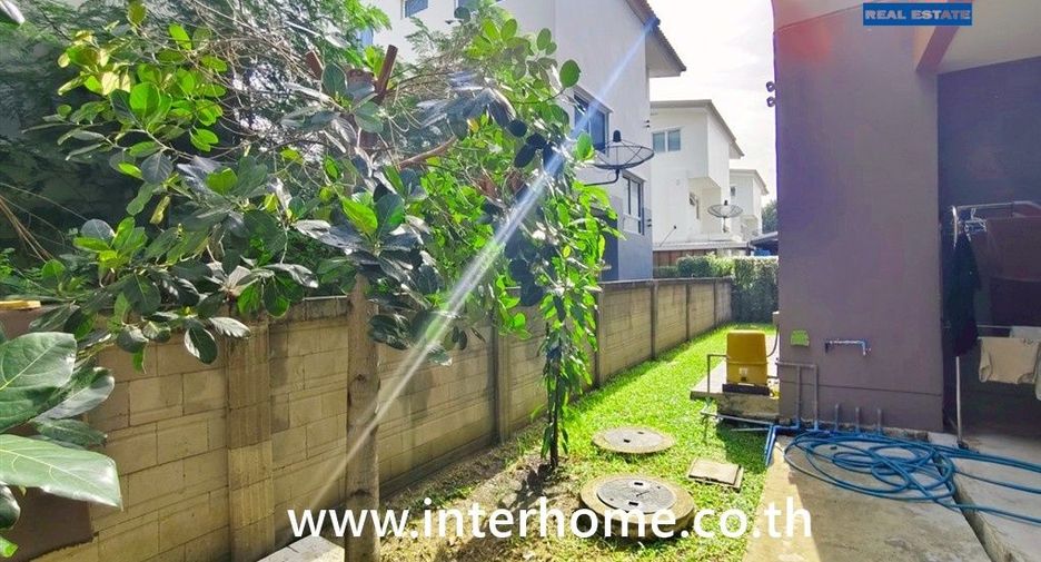 Haus zum Kauf mit 4 Zimmer in Bang Khun Thian, Bangkok