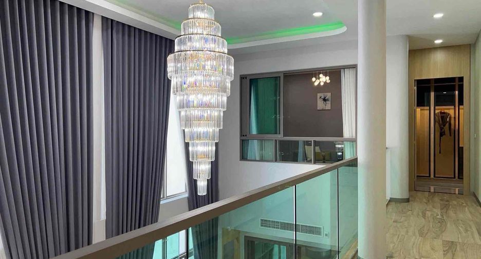 For rent 5 bedrooms villa in Bang Lamung, Chonburi