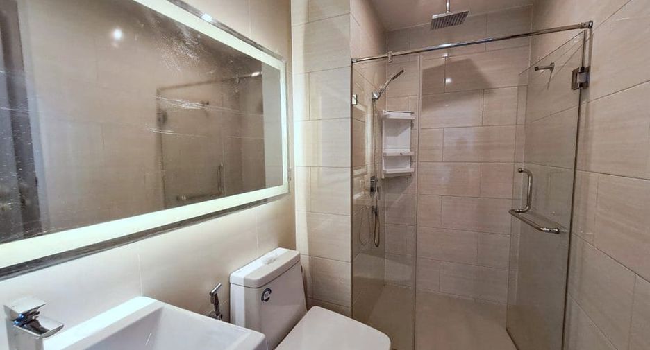 Продажа 2 спальни кондо в Йомтиен, Паттайя