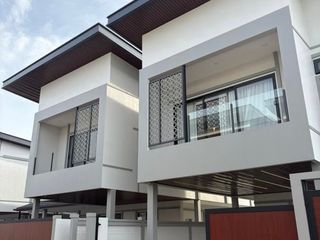 Продажа 3 спальни дом в Банг Ламунг, Чонбури