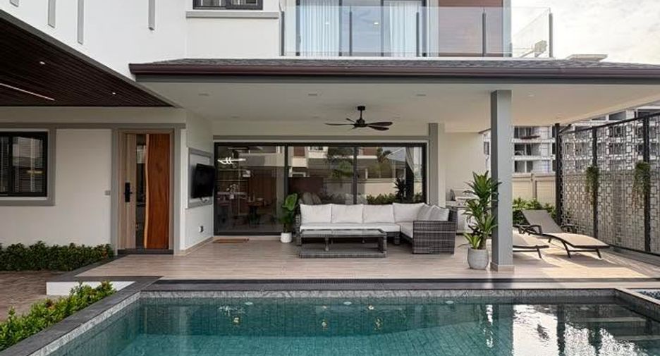 Продажа 3 спальни дом в Йомтиен, Паттайя