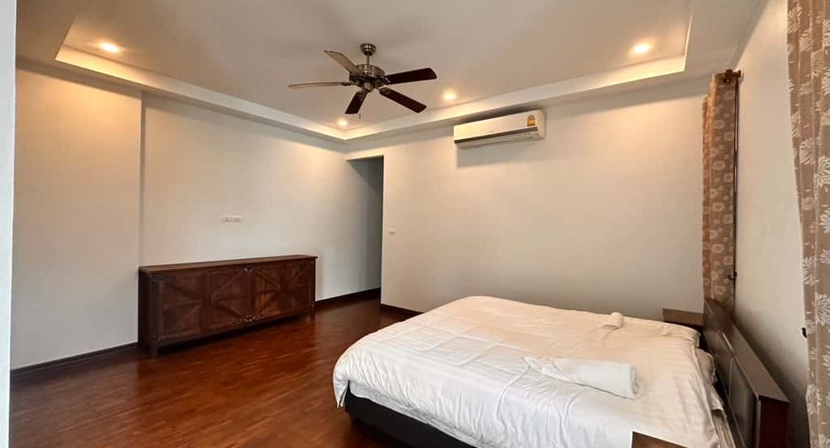 For rent 5 bedrooms house in Mueang Chiang Mai, Chiang Mai