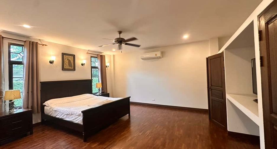 For rent 5 bedrooms house in Mueang Chiang Mai, Chiang Mai