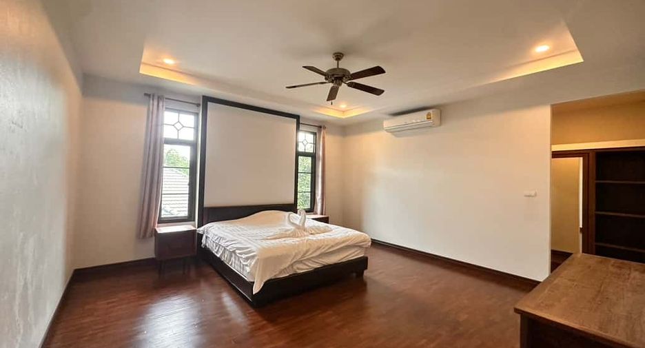 For rent 5 bedrooms house in Mueang Chiang Mai, Chiang Mai