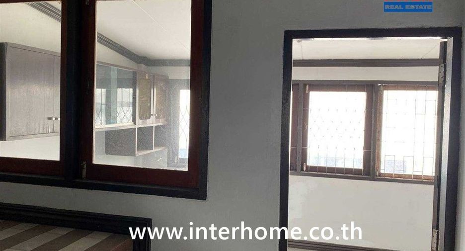 For sale retail Space in Mueang Samut Prakan, Samut Prakan