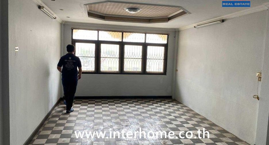 For sale retail Space in Mueang Samut Prakan, Samut Prakan