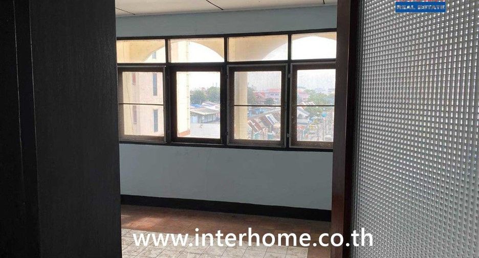 For sale retail Space in Mueang Samut Prakan, Samut Prakan