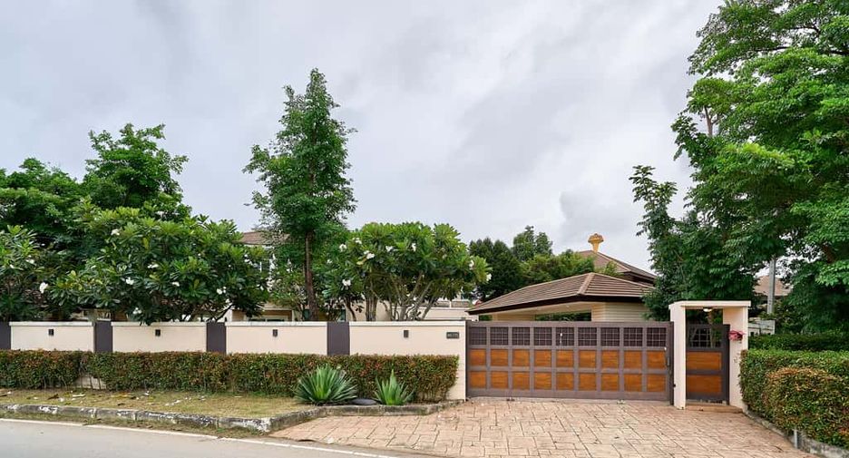 For rent and for sale 3 bedrooms house in Mueang Chiang Mai, Chiang Mai