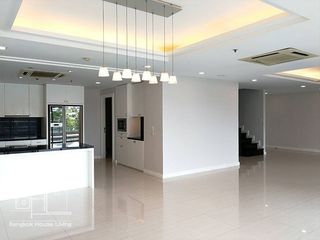 Аренда 4 спальни кондо в Кхлонг Тоеи, Бангкок