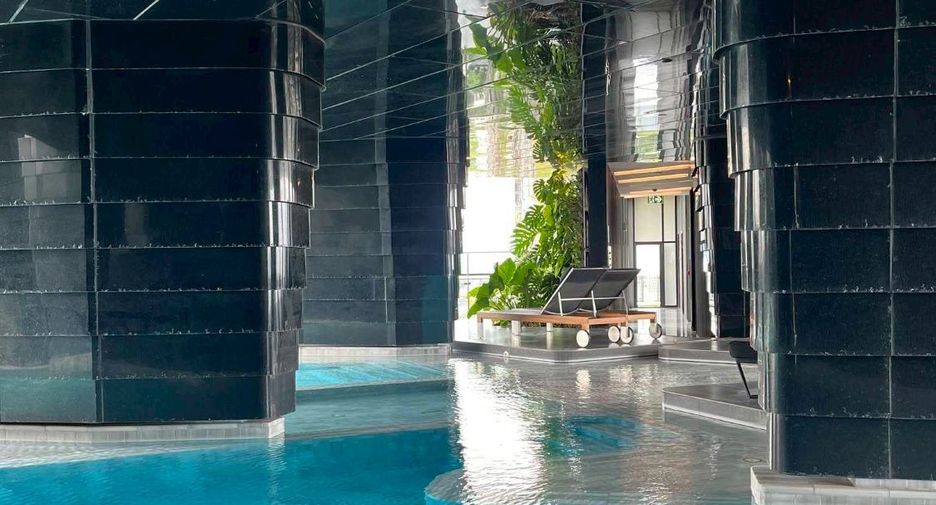 For rent 1 bed condo in Khlong Toei, Bangkok