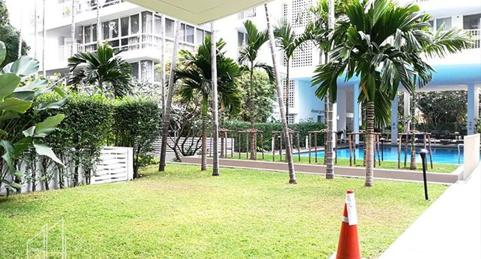 Condo en alquiler de 3 habitaciones en Watthana, Bangkok