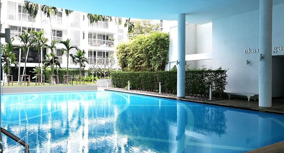 Condo en alquiler de 3 habitaciones en Watthana, Bangkok